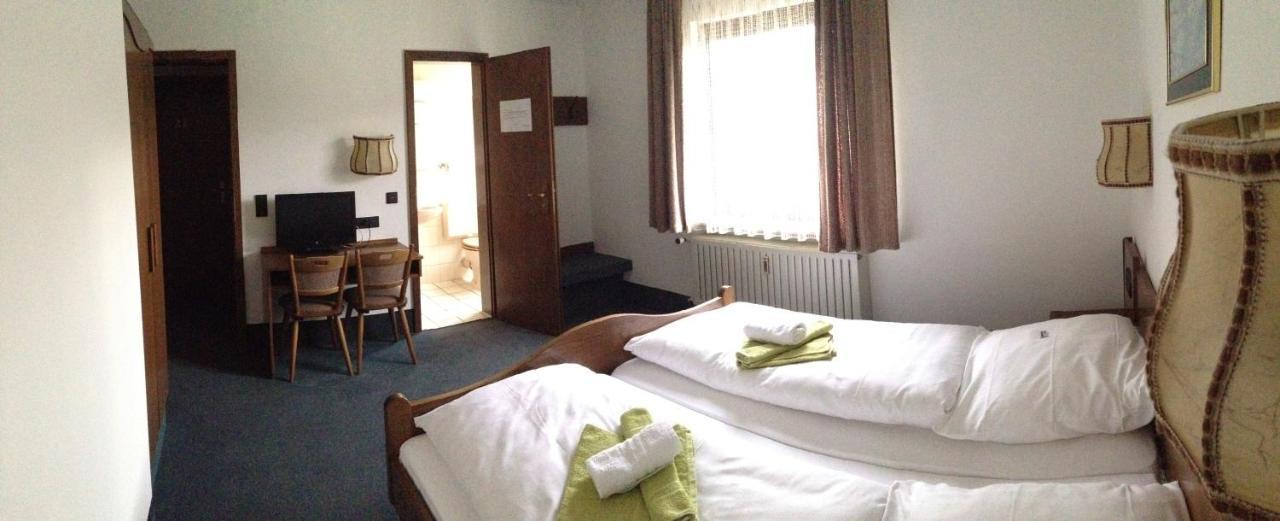 Goldene Rose Aparthotel Ebersbach an der Fils Екстериор снимка