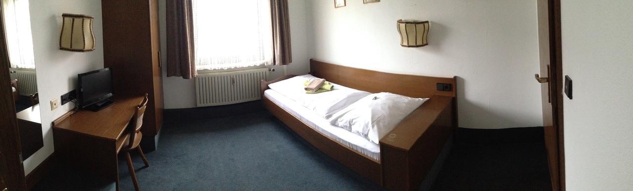 Goldene Rose Aparthotel Ebersbach an der Fils Екстериор снимка